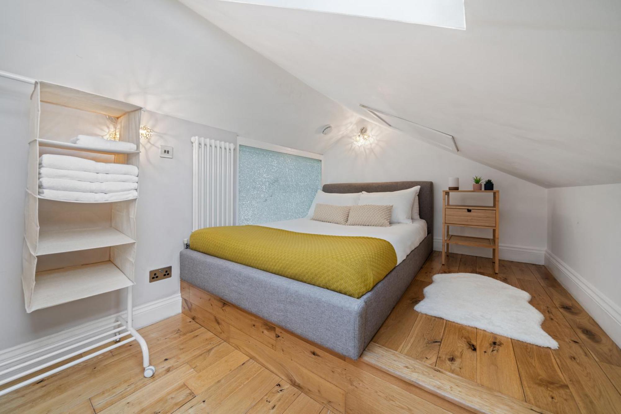Hidden Gem In Central Location - Beautiful 2 Bed Лондон Екстериор снимка
